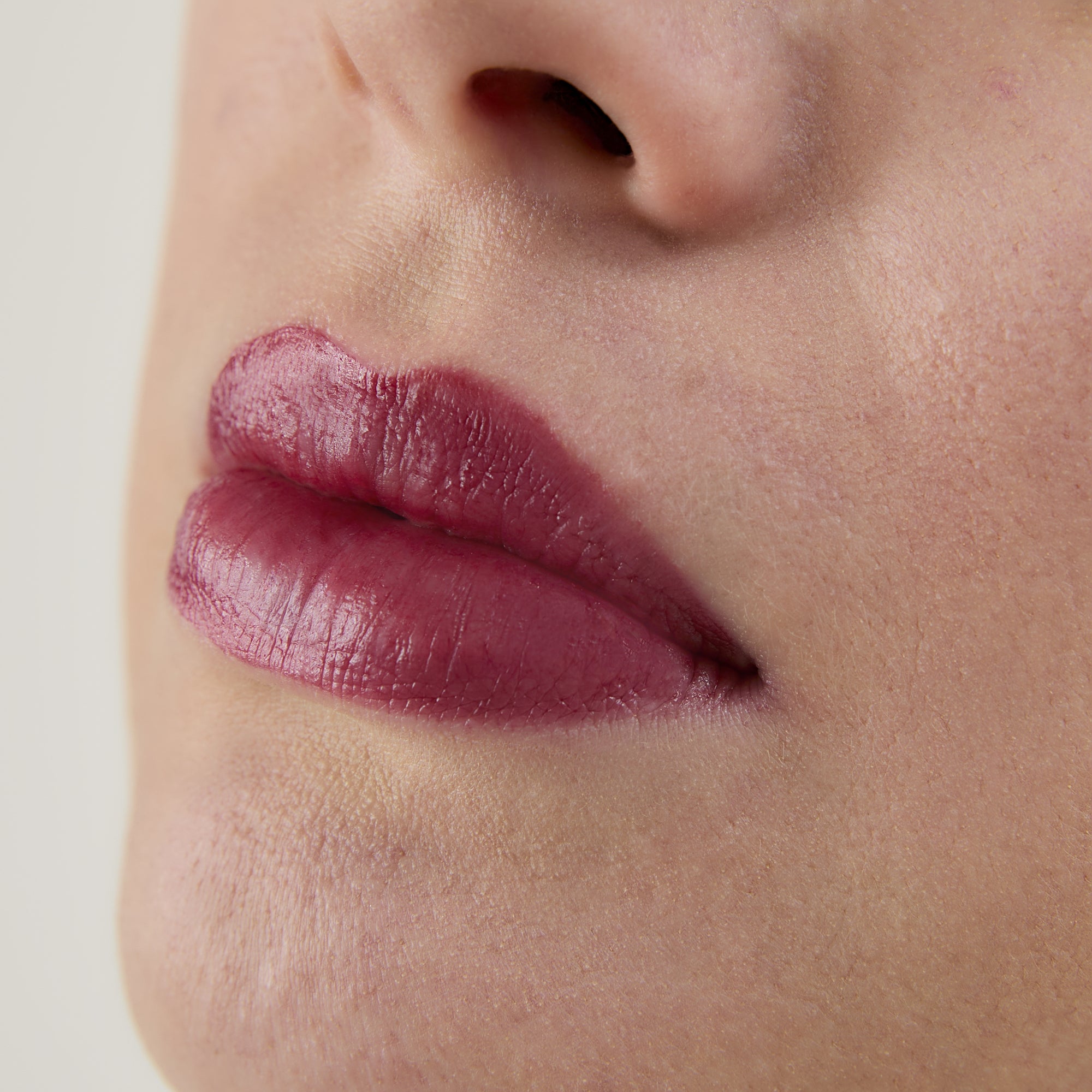 Avril Färgat Läppbalsam – Forest Fruits (refill)