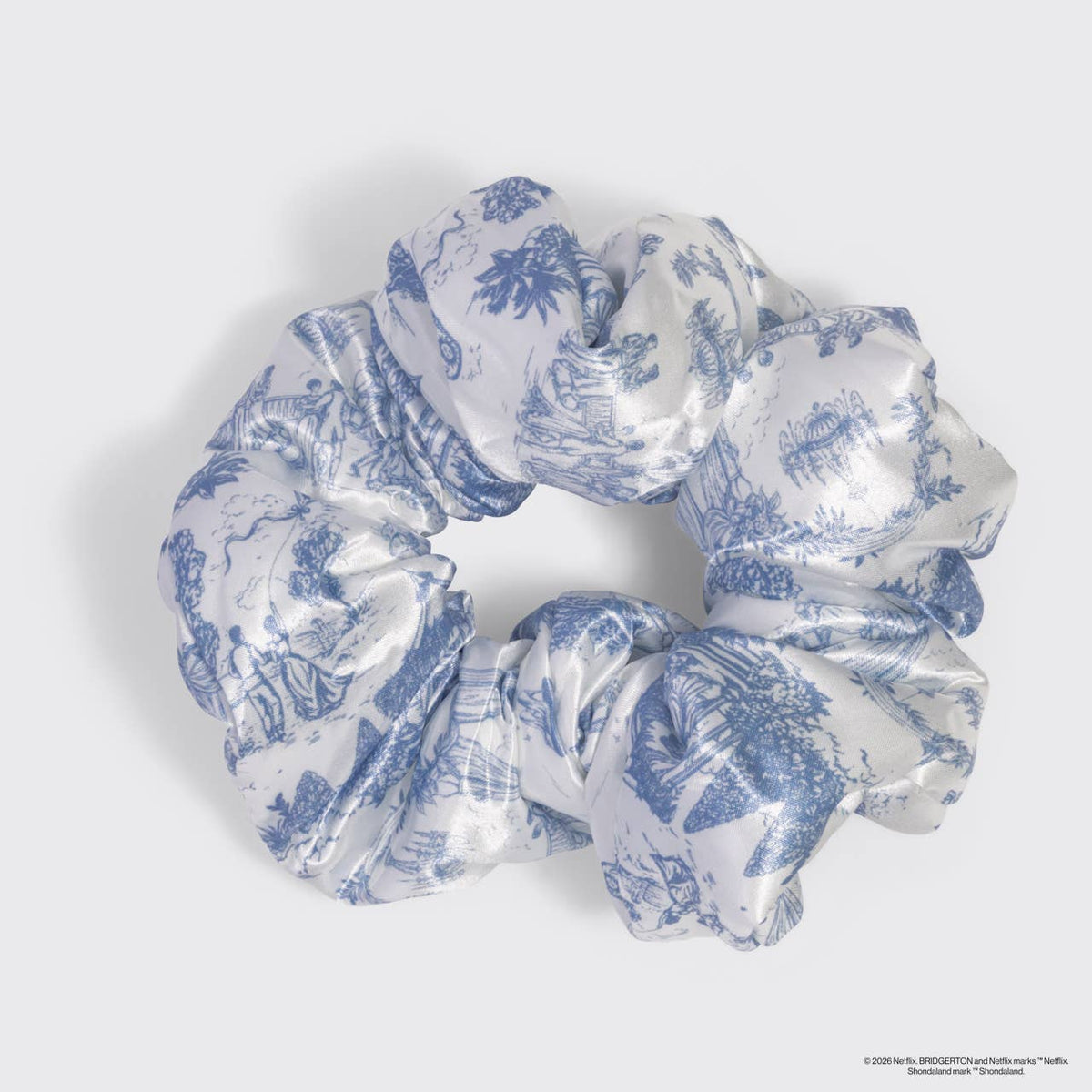 Bridgerton x Kitsch Satin Pillow Scrunchies® i Toile in Bloom
