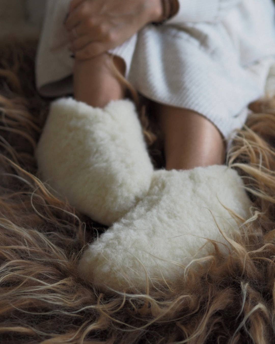 The Cozy Sheep Merinovillatossut – matala malli -valkoinen