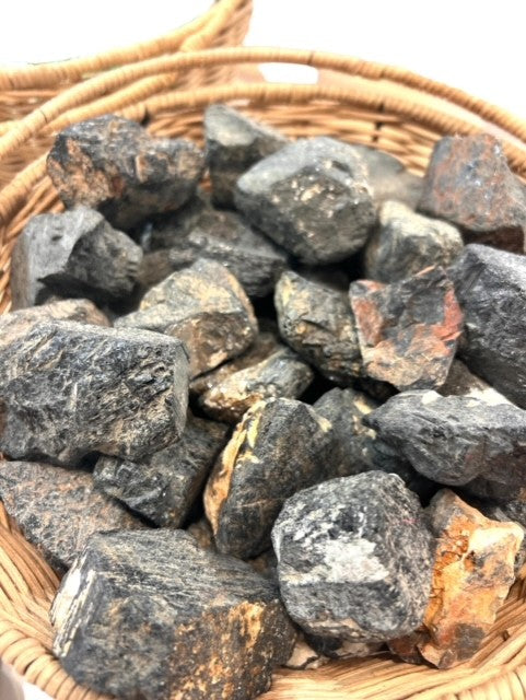 Råsten medelstor, Svart Turmalin