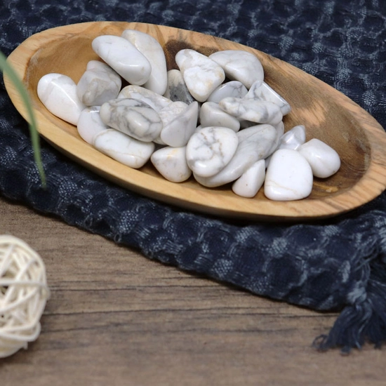 Polerad Howlit M-storlek 2-3cm