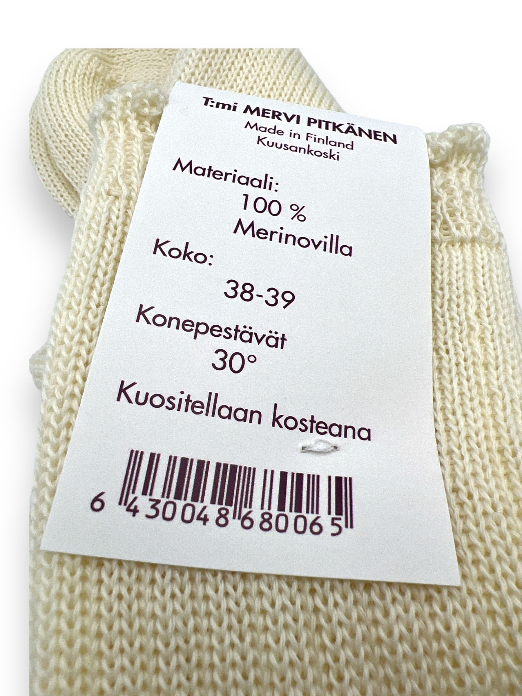 Nattstrumpa, naturlig vit
