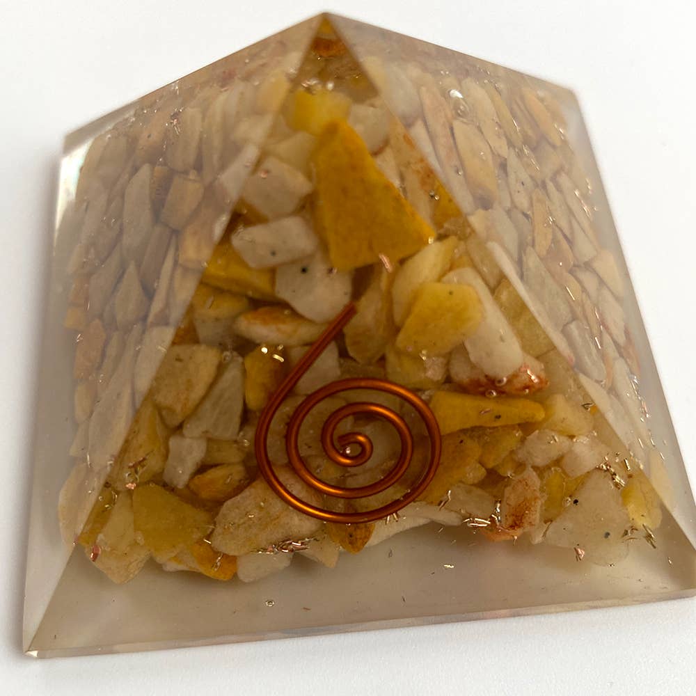 Orgoniitti Reiki Healing Pyramidi, 4-5,5cm