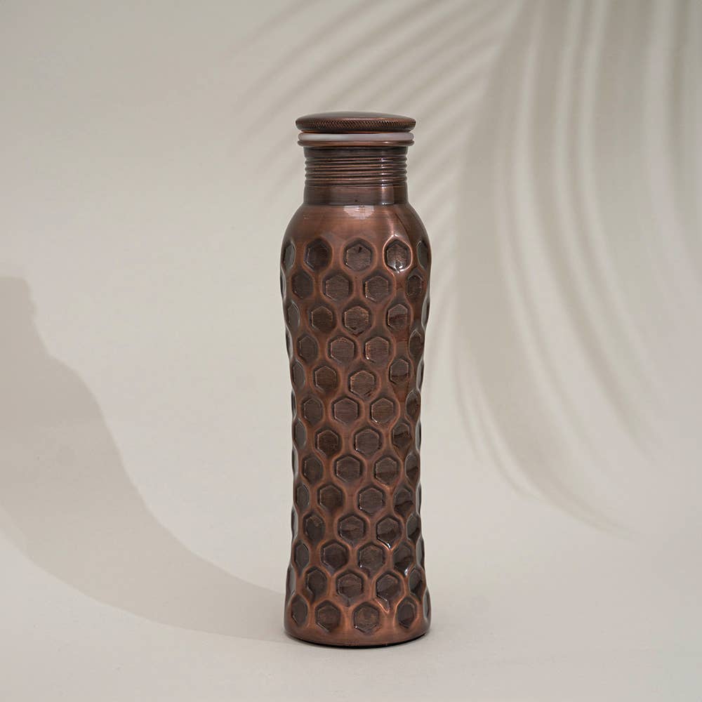 Ren koppar vattenflaska kurvad diamant antik ± 950 ml (tung)